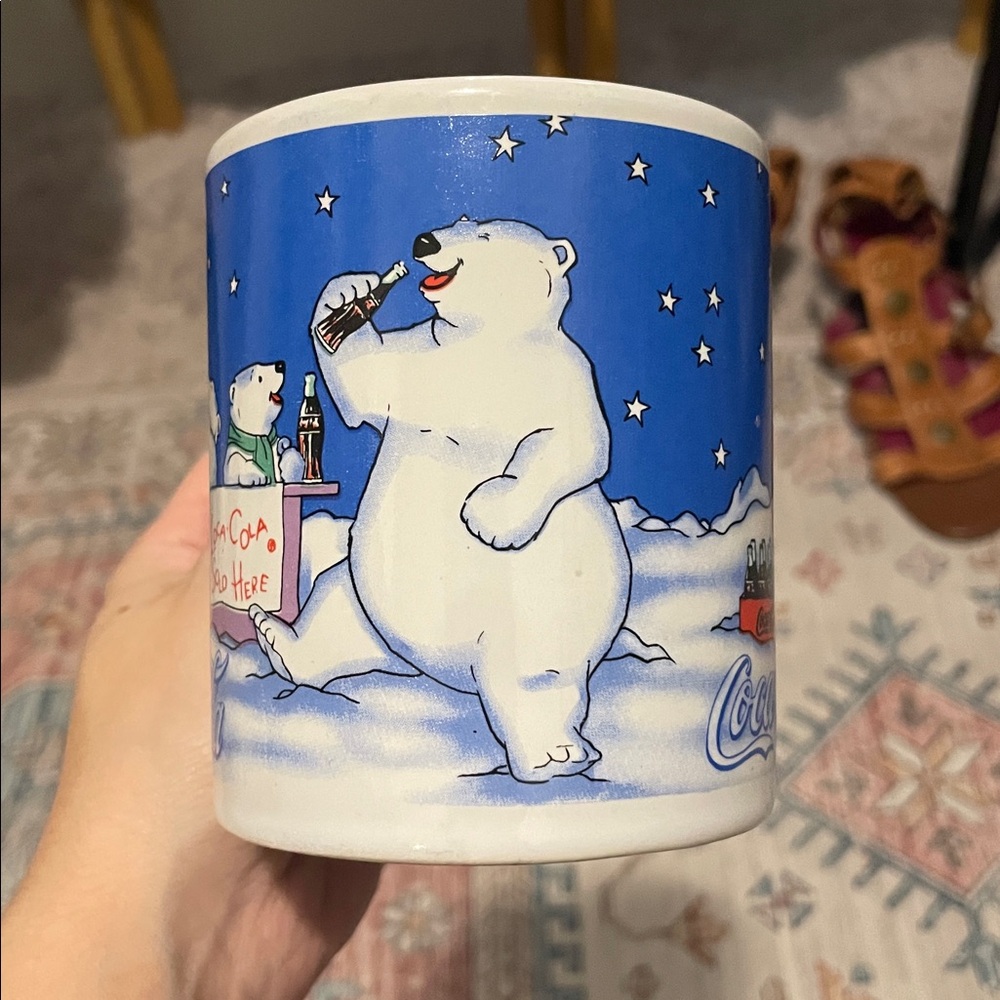 Vintage Coca-Cola Mug with Polar Bears and Blue Sky - Picture 2 of 4
